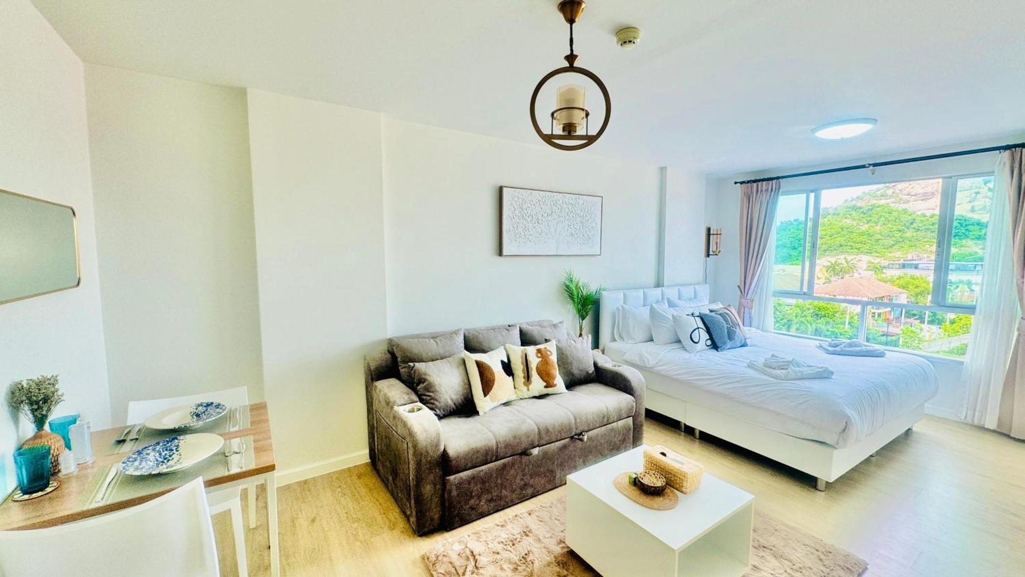 הואה הין Sea&Mountain View,5 Mins Walk To Famous Beach With King Size Bed מראה חיצוני תמונה