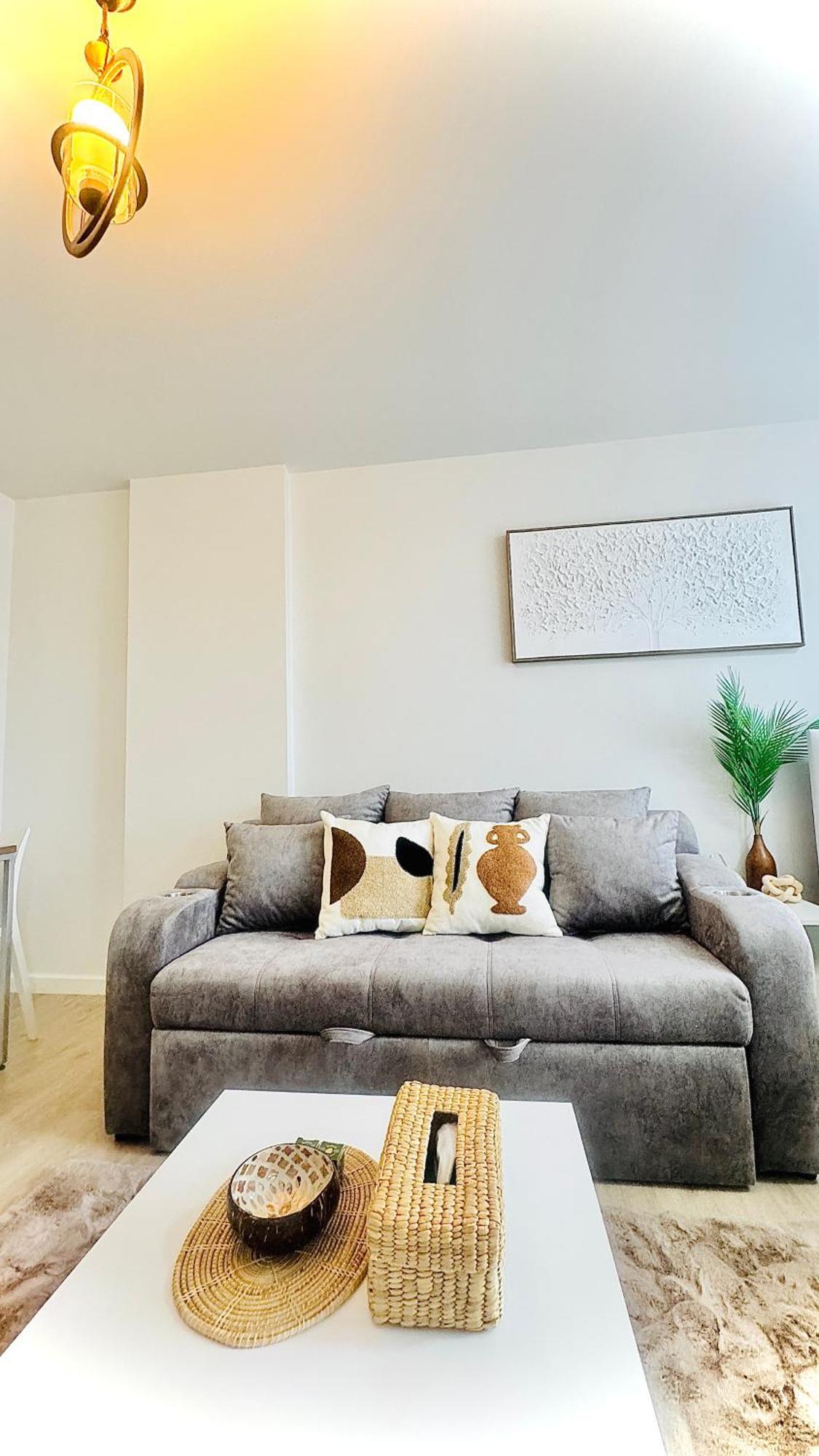 הואה הין Sea&Mountain View,5 Mins Walk To Famous Beach With King Size Bed מראה חיצוני תמונה