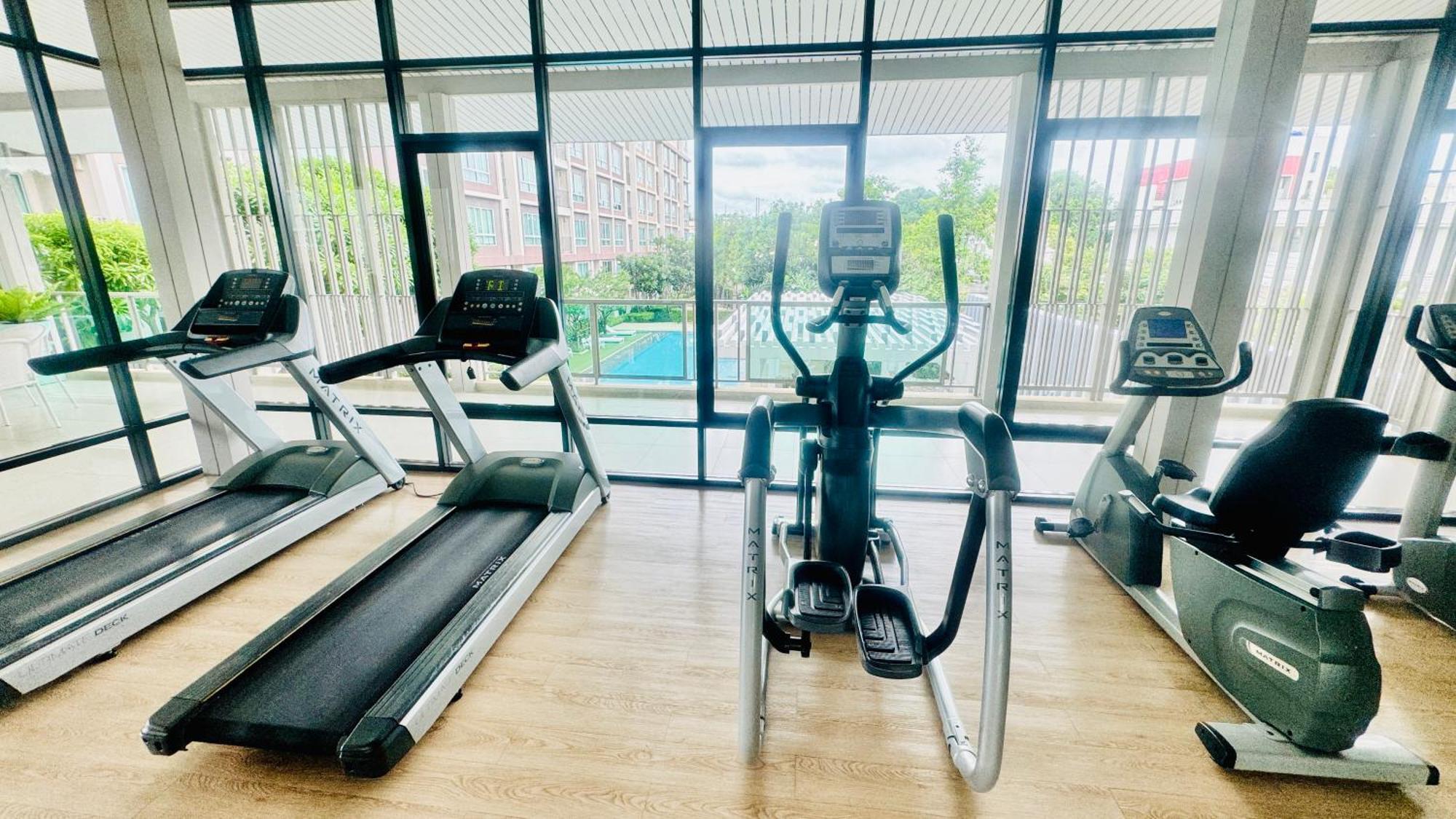 הואה הין Sea&Mountain View,5 Mins Walk To Famous Beach With King Size Bed מראה חיצוני תמונה