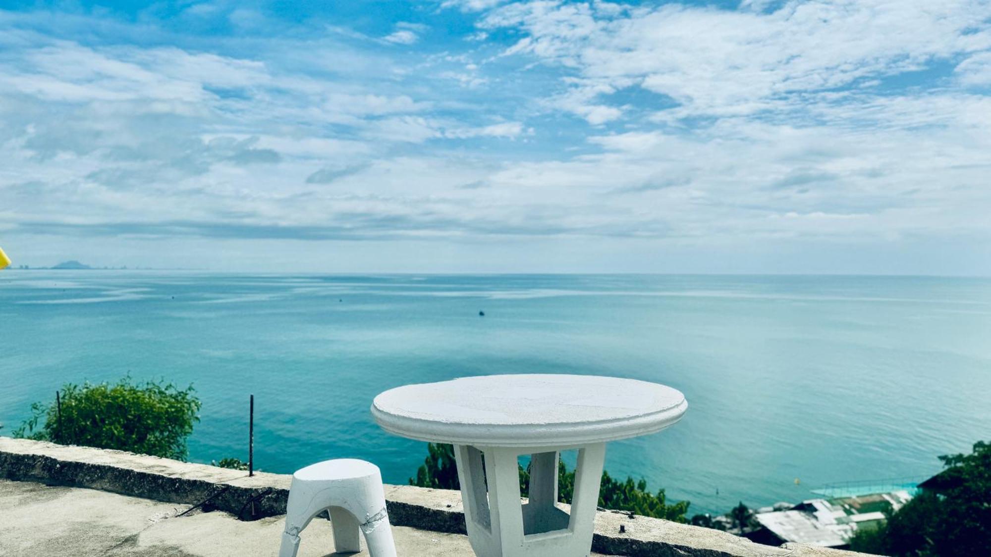 הואה הין Sea&Mountain View,5 Mins Walk To Famous Beach With King Size Bed מראה חיצוני תמונה